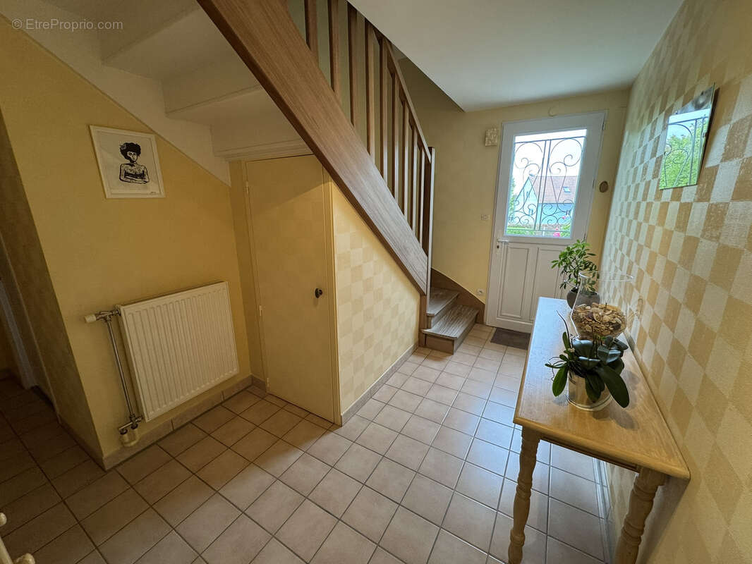 Maison à SAINT-MARTIN-AUX-CHARTRAINS