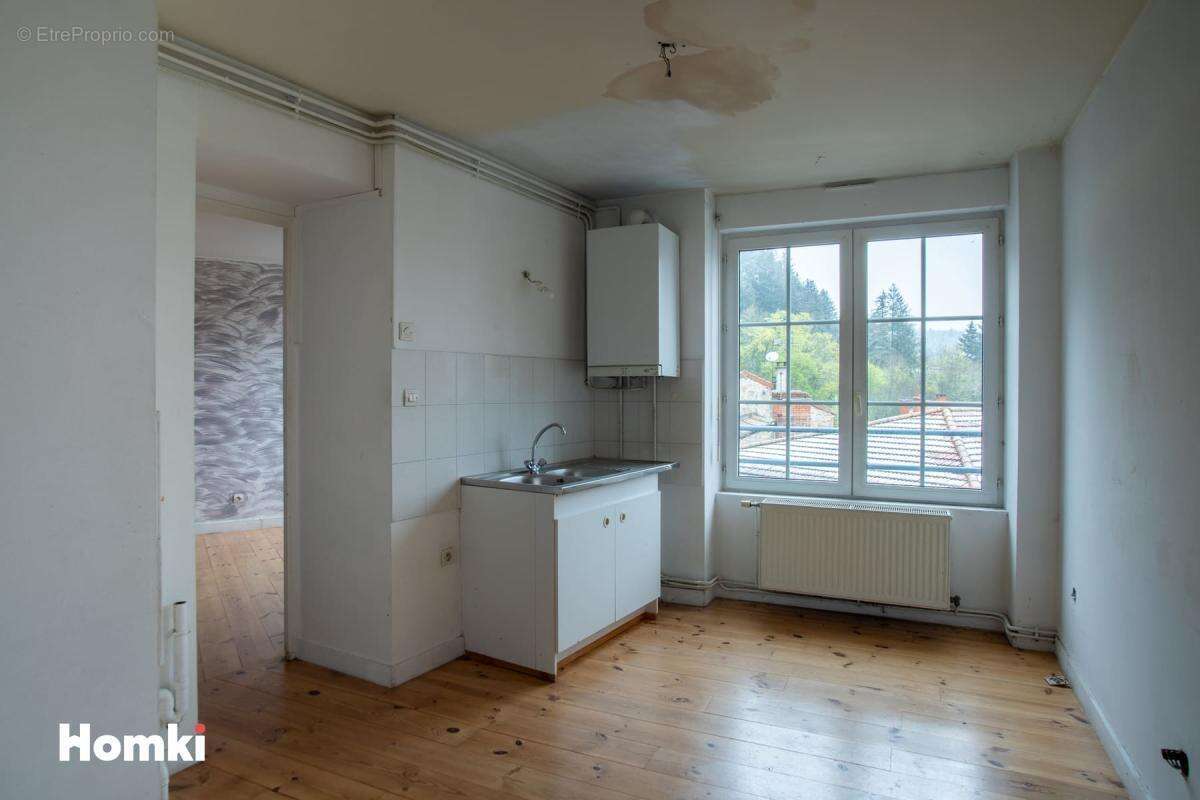Appartement T3 de 67 m2 à La Séauve-sur-Semène 43140, Montée du Fayard - photo 4