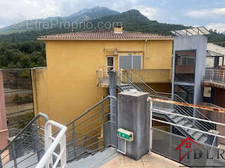 Appartement à CORTE