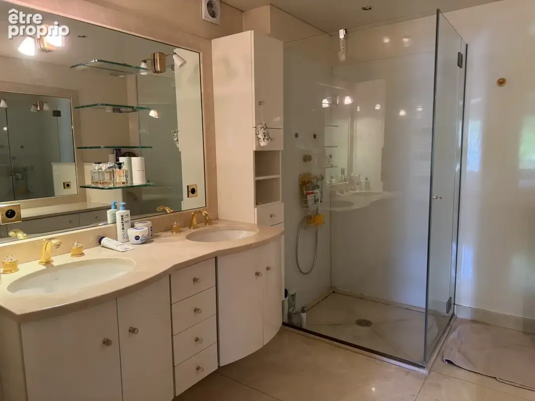 Belle maison familiale de 242 m2 sur terrain de 916 m2   Espaces généreux et prestations de qualité - photo 9