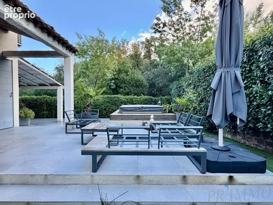 Saint-raphaël   villa rénovée au calme absolu   jardin, terrasse & jacuzzi - photo 16