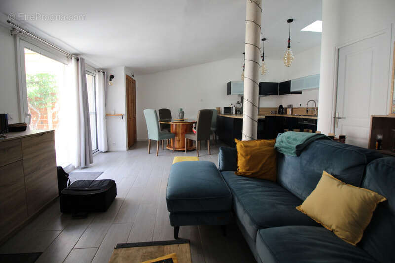 Maison à VAIRES-SUR-MARNE