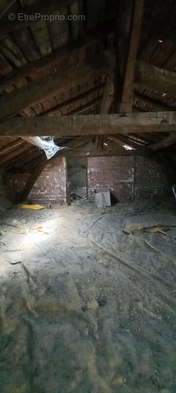 Appartement à LA PACAUDIERE