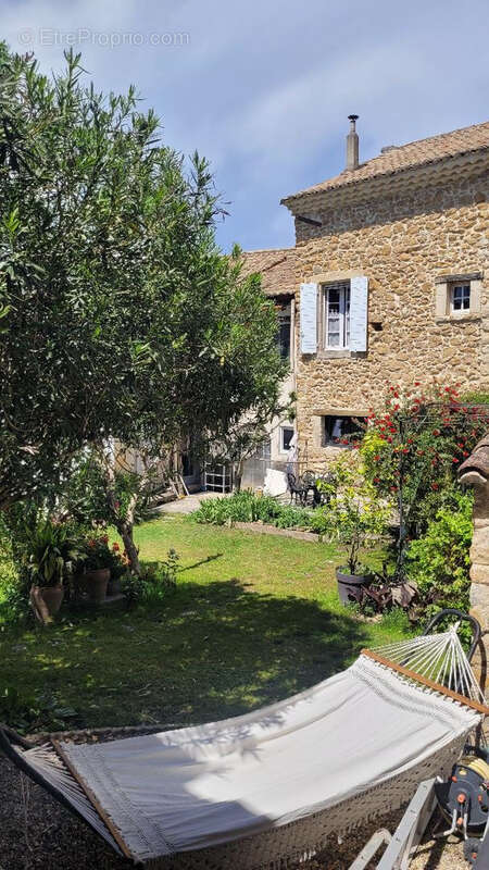 Maison à MONDRAGON