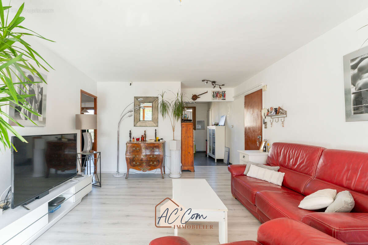 Appartement à AUBAGNE