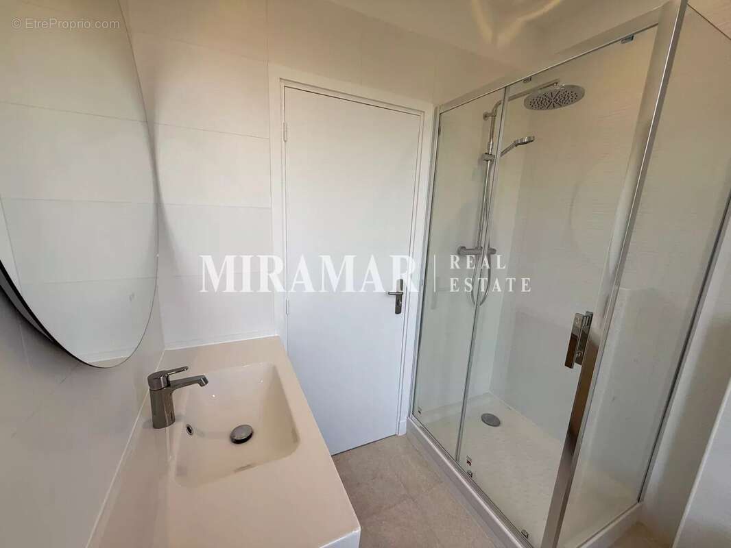 Exclusivité : Appartement Lympia / Port de Nice - photo 8