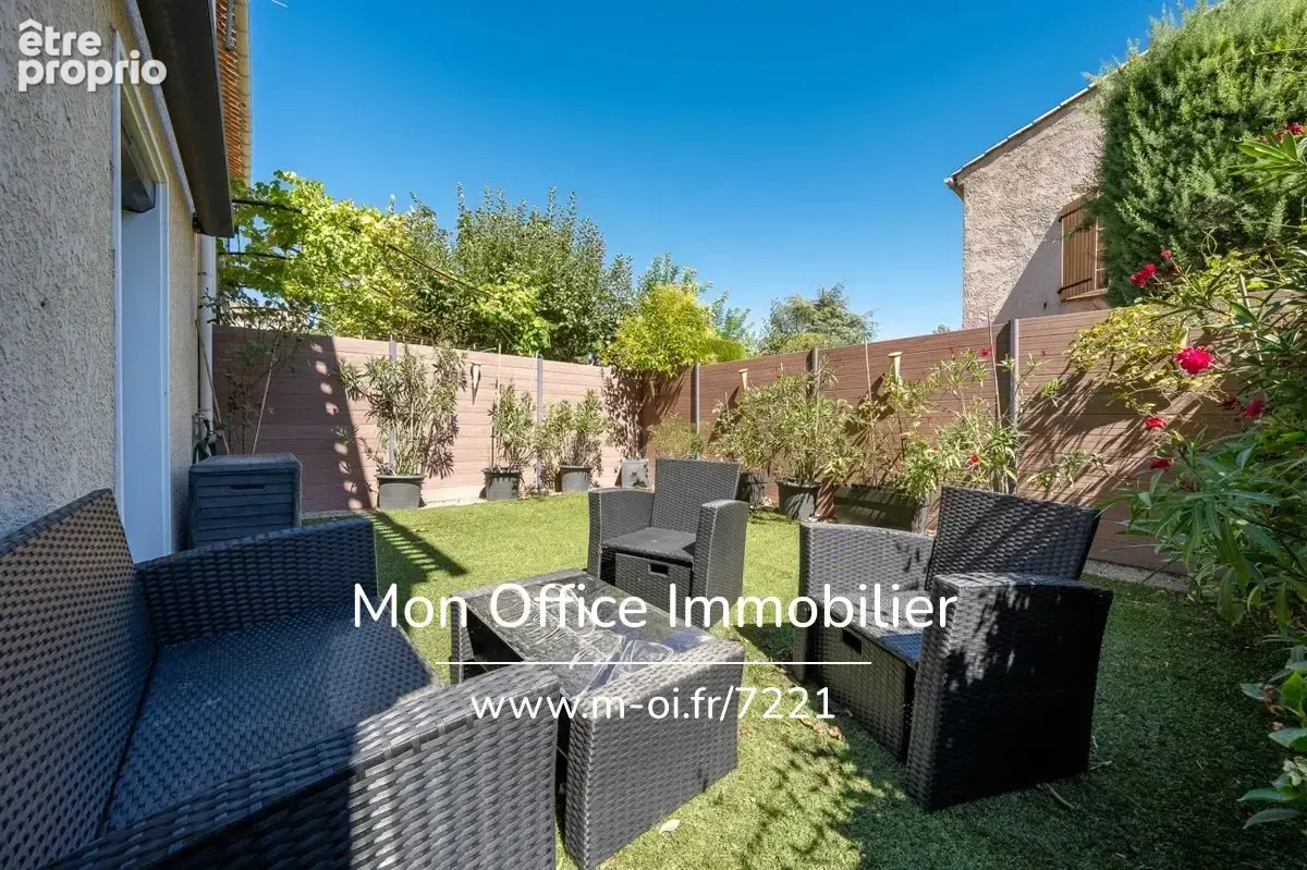 Référence : 7221-AUS. - Agréable maison en centre village de Venelles - photo 3
