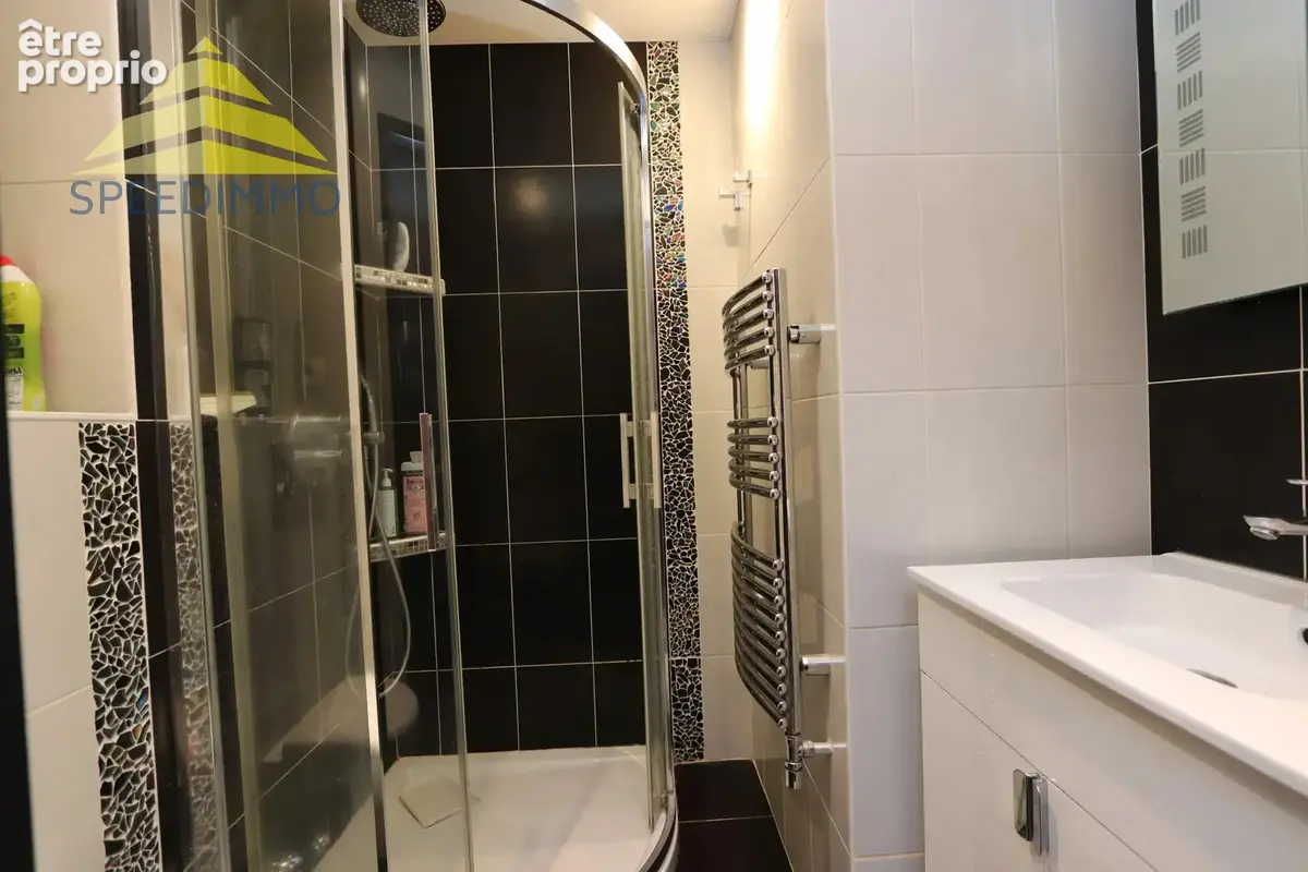 Maison familiale moderne à Périgny, 4 chambres, 131 m² - photo 13