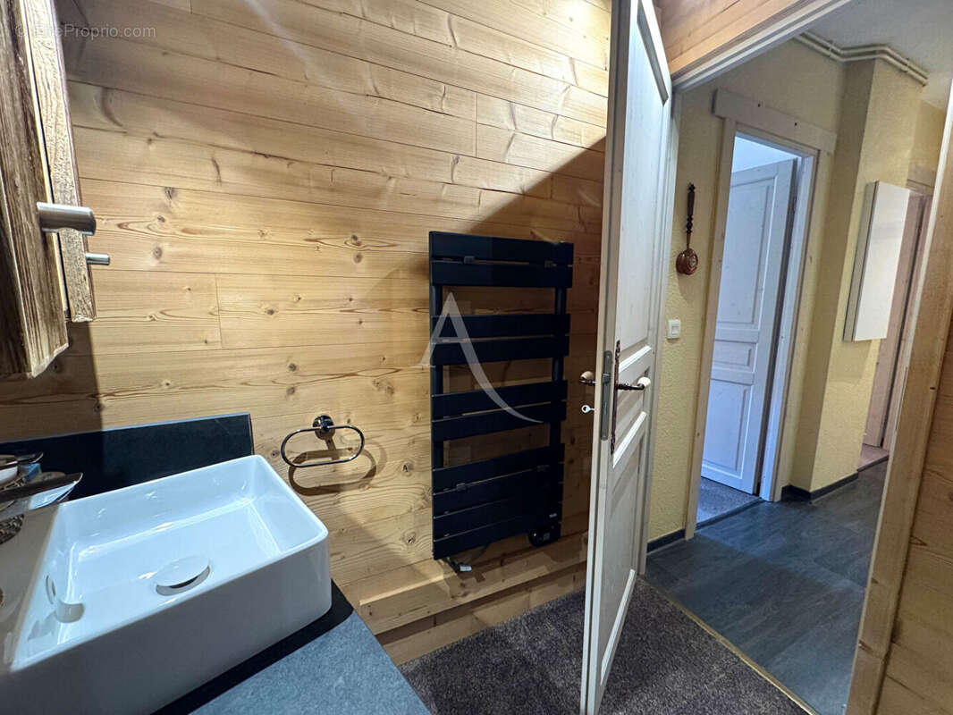 Appartement à LES ANGLES