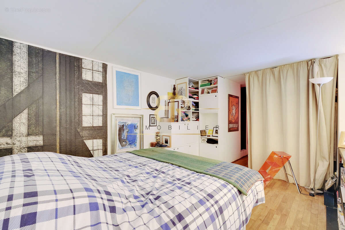 Autre à IVRY-SUR-SEINE