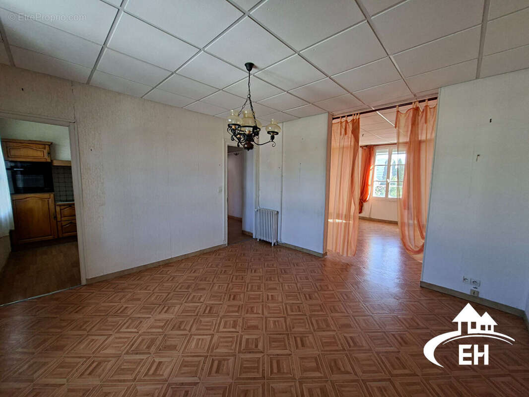 Appartement à L'AIGLE