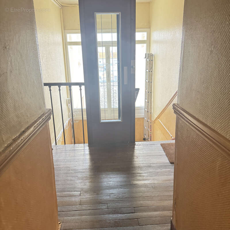 Appartement à AUBERVILLIERS