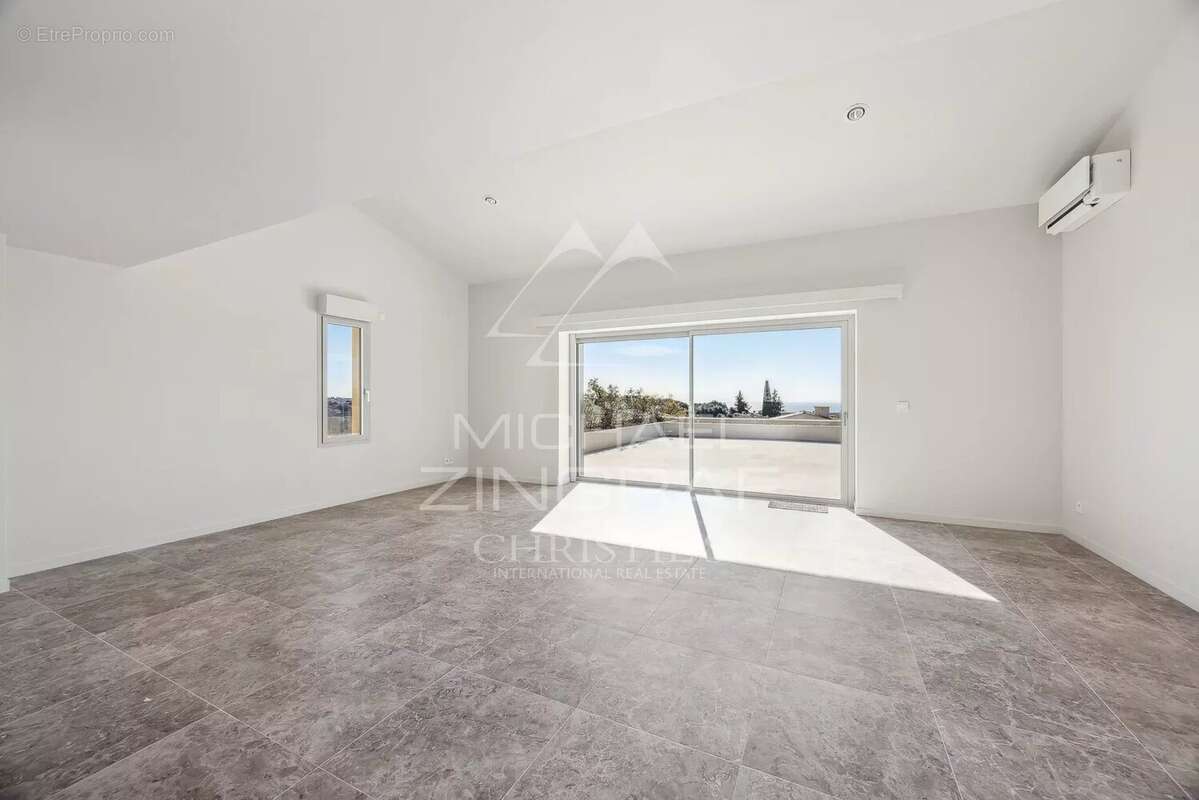 Appartement à CAGNES-SUR-MER