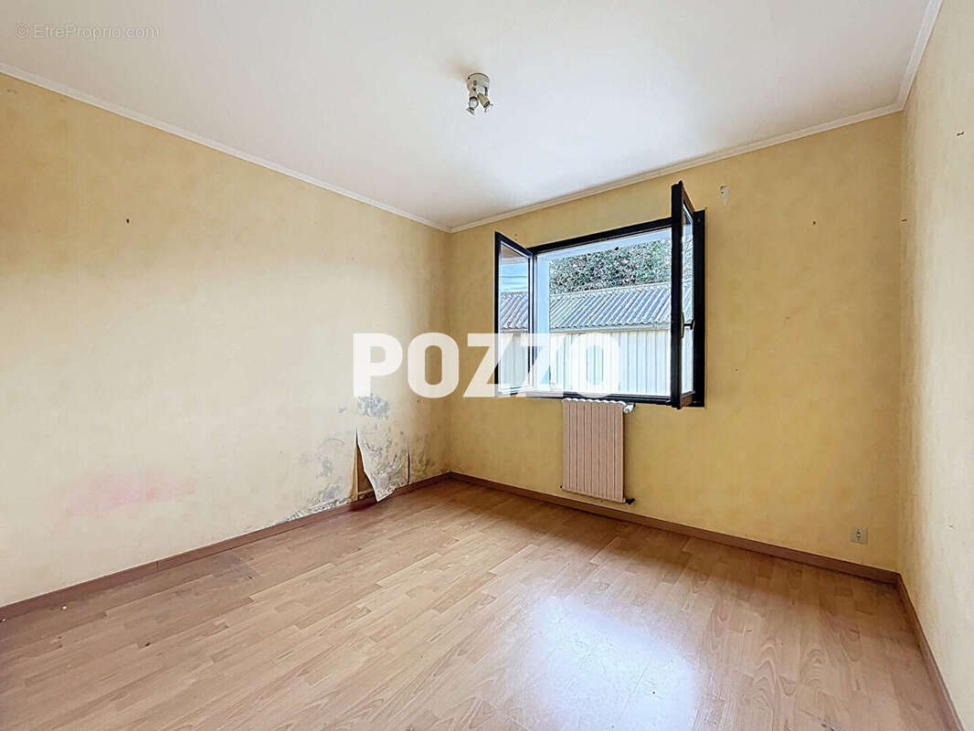 Maison à SAINT-PLANCHERS