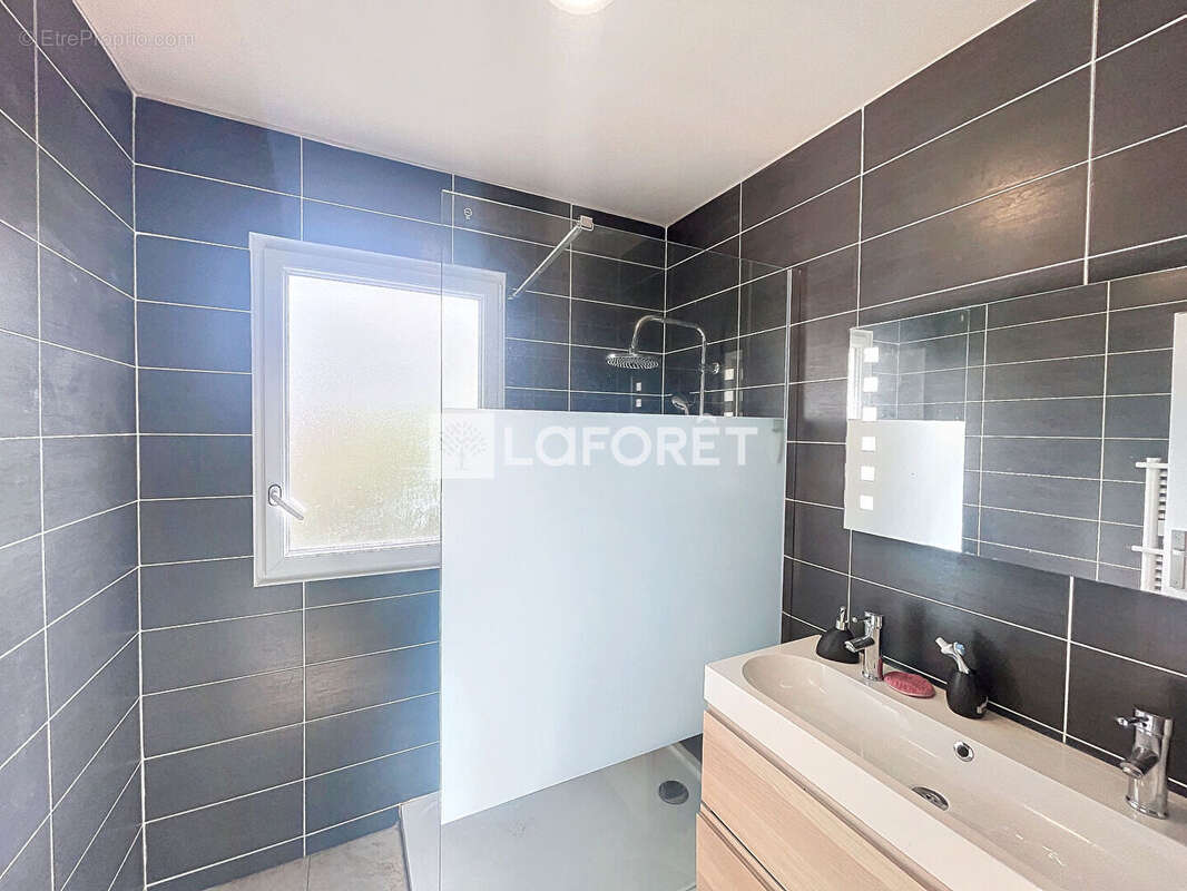 Maison Castelsarrasin 5 pièce(s) 96.92 m2 - photo 5