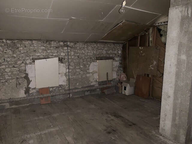 Maison à SAINT-THOMAS-DE-CONAC