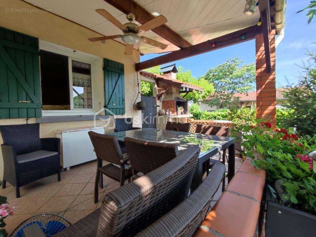 Maison à SAINT-SULPICE