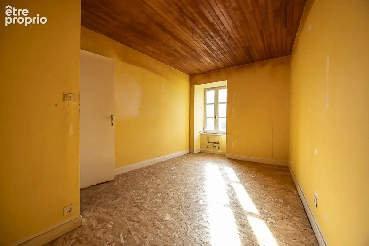 Maison 5 pièces 85 m² à vendre à Pleaux (15700) - photo 8