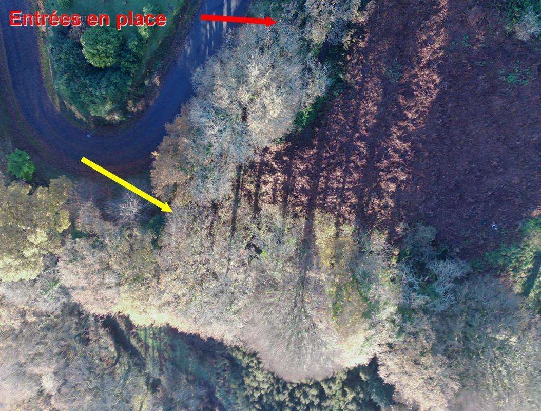 Terrain à ROSTRENEN