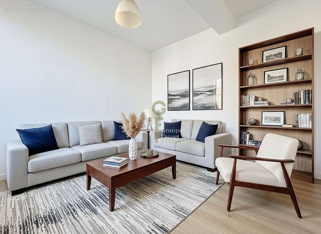 chambre du T2 du premier étage ou salon - Commerce à ROUBAIX