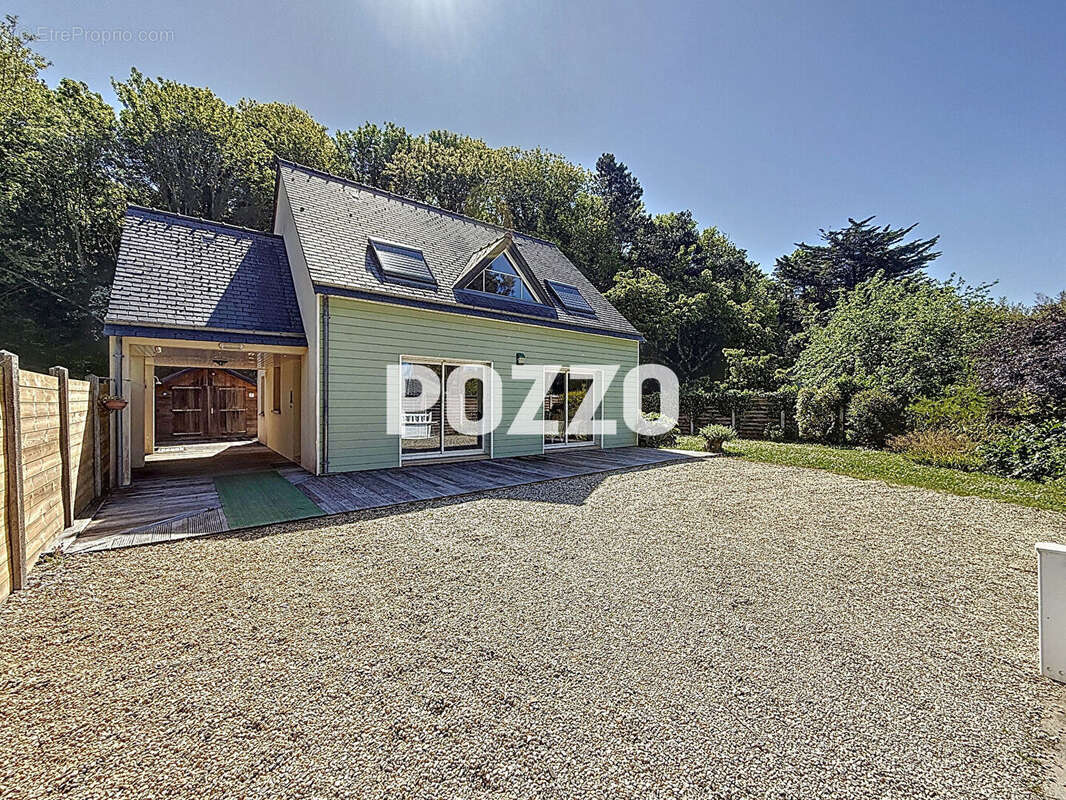 Maison à DONVILLE-LES-BAINS