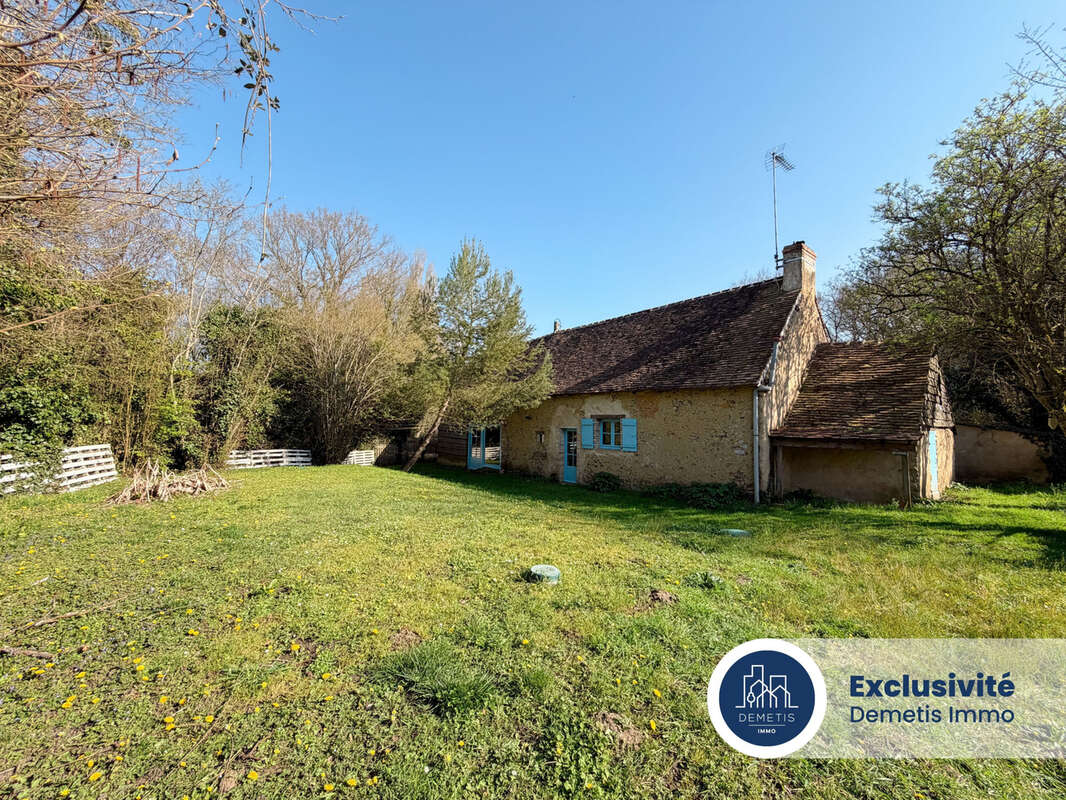 Maison à SAINT-MARS-SOUS-BALLON