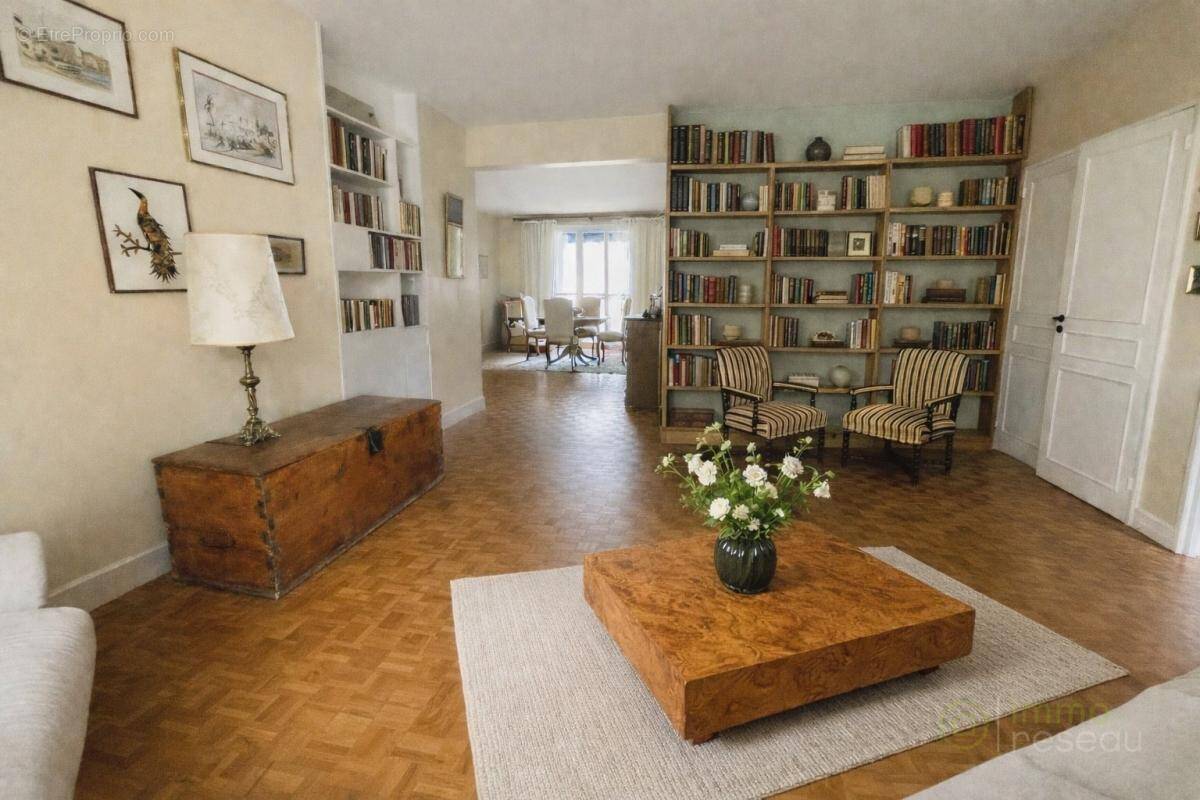 Appartement à BOUGIVAL