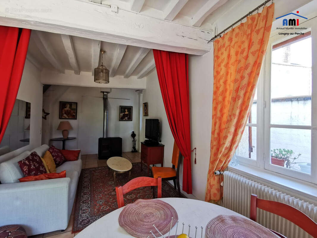 Maison à LONGNY-AU-PERCHE