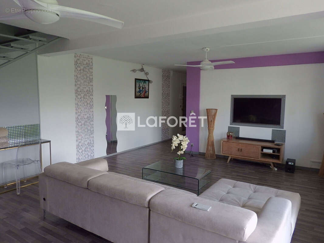 Appartement 4 pièces route de Cluny 104.51 m2 - photo 2