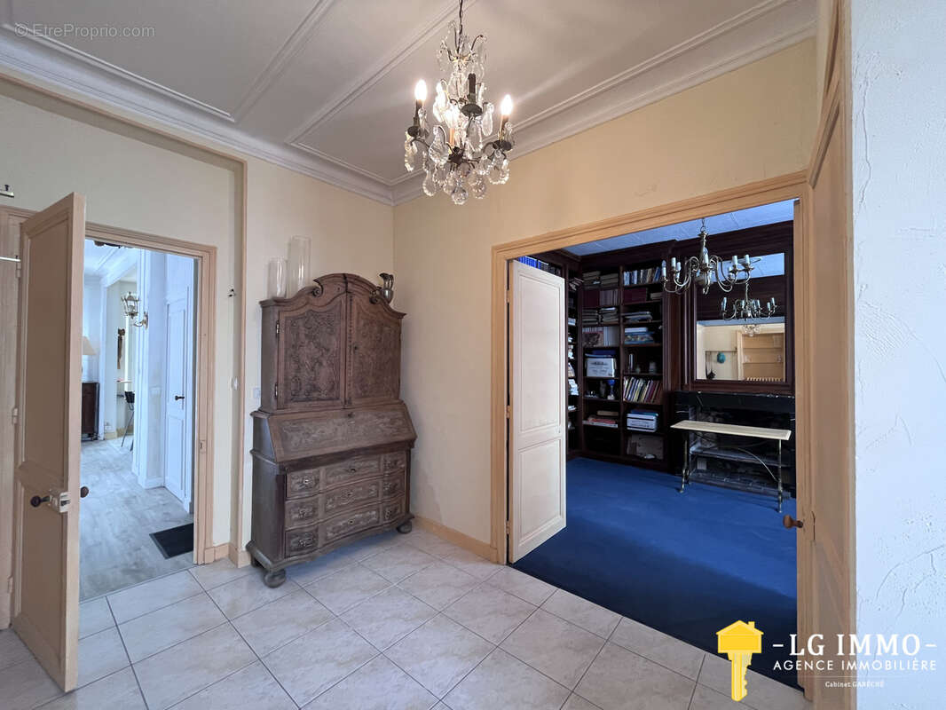 Maison à MORTAGNE-SUR-GIRONDE