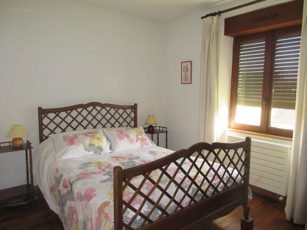Maison à BAZAIGES