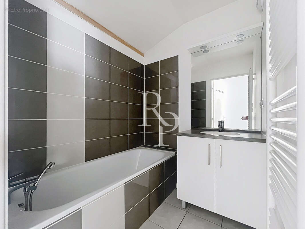 Appartement Craponne 3 pièce(s) 65.7 m2 - photo 5