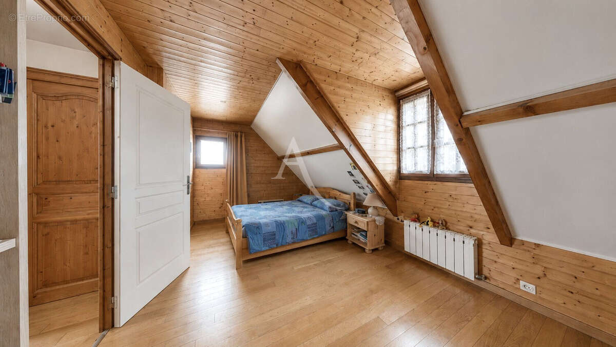 Maison à LES MUREAUX