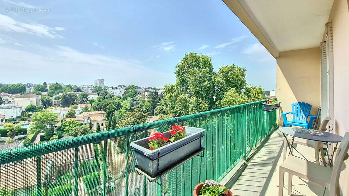 Appartement à LE BOUSCAT