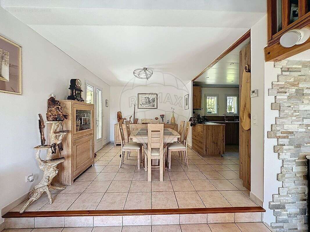 Maison à BOISSET-ET-GAUJAC
