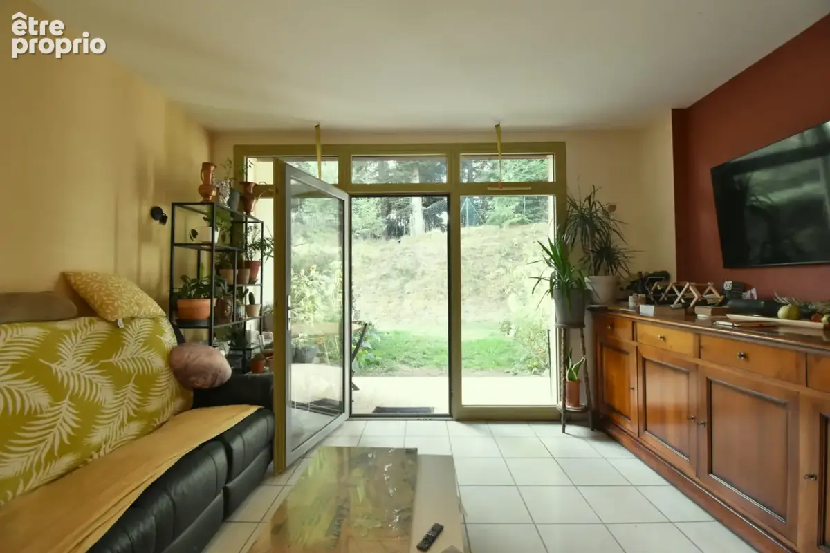Appartement plain-pied avec extérieur LE CHAMBON SUR LIGNON (43) - photo 2