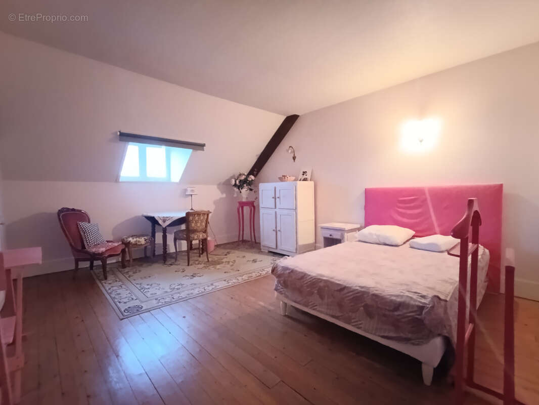 Maison bourgeoise avec extérieur et garage - photo 12