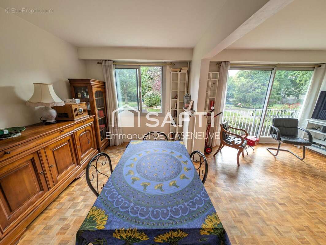 Photo 7 - Appartement à LES PAVILLONS-SOUS-BOIS