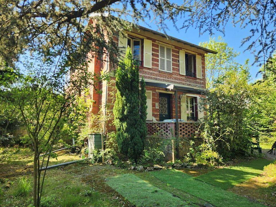 Maison à VAUCRESSON