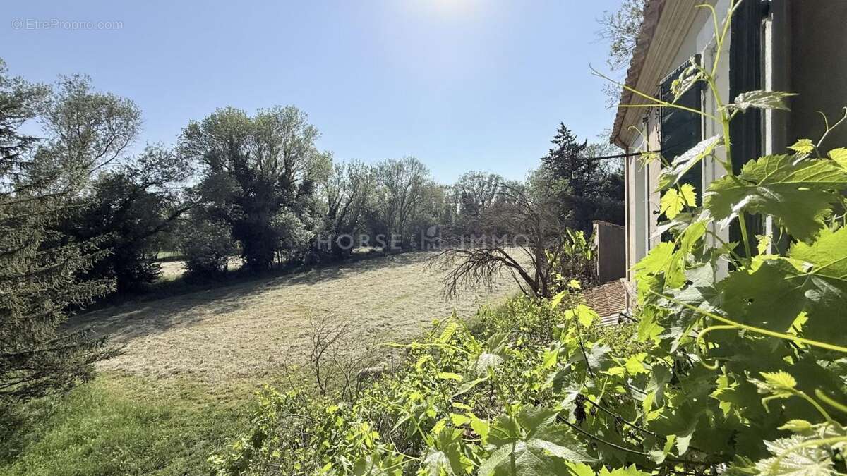 Maison à FONTVIEILLE