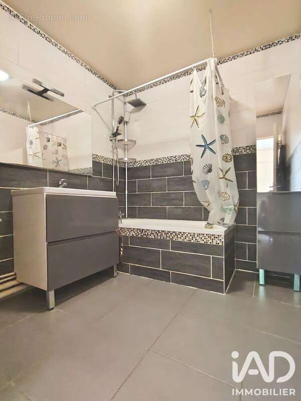 Appartement 80 m² à Les Ulis  - photo 8