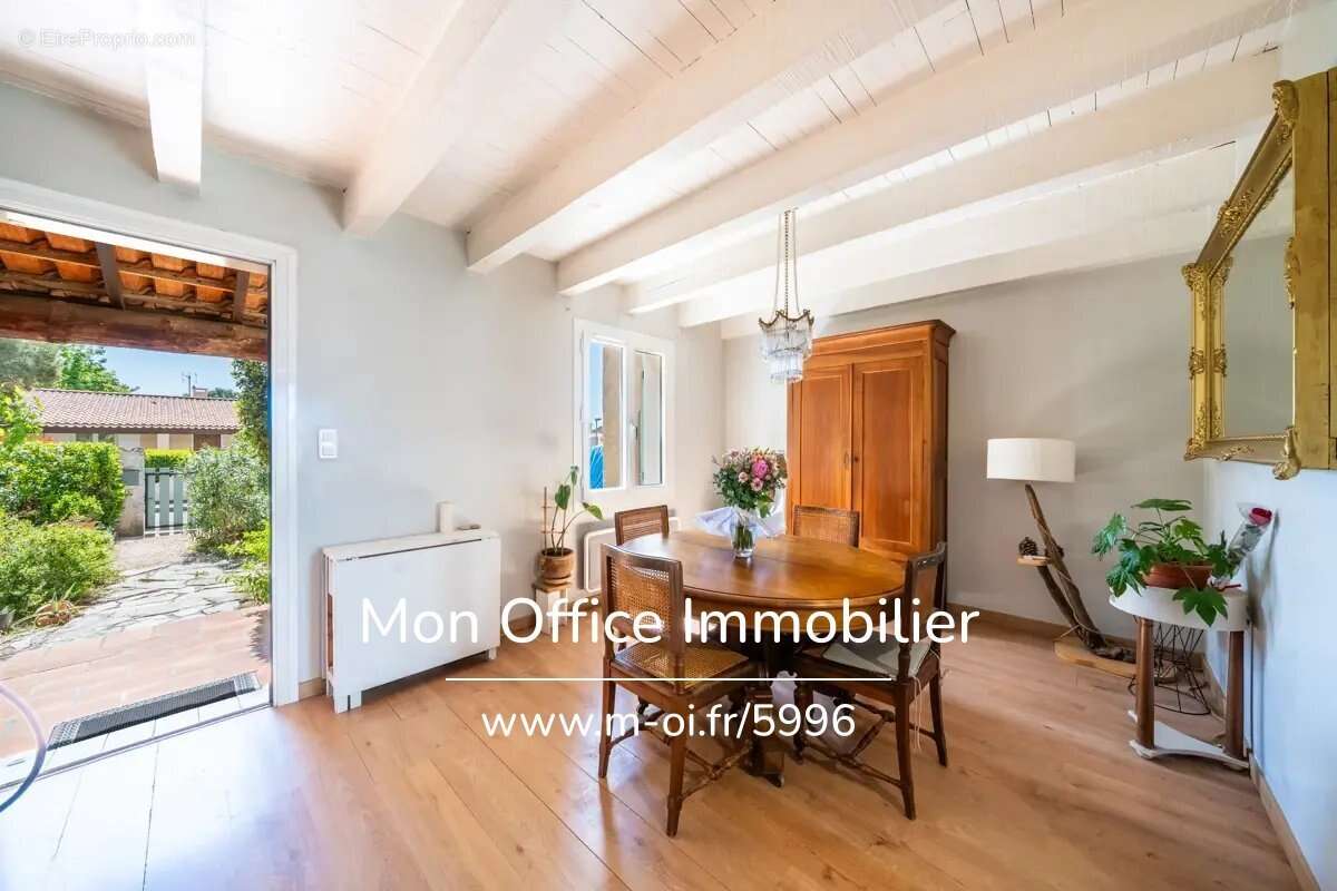 Maison à VENELLES