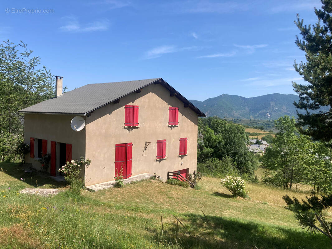 Maison à CARCANIERES
