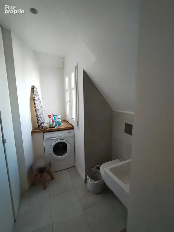 Exclusivité - Victor Hugo -  Studio 14.27m². Bon état. - photo 3