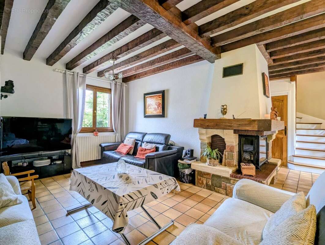 Maison à AUTHEUIL-AUTHOUILLET