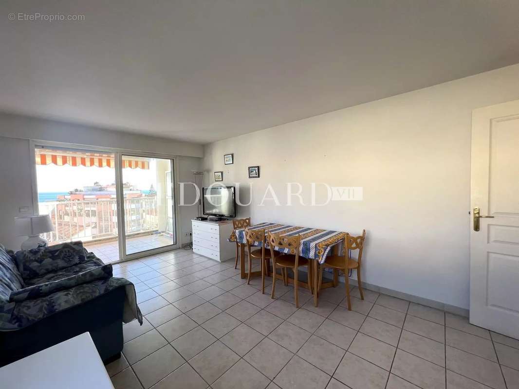 Appartement à ROQUEBRUNE-CAP-MARTIN