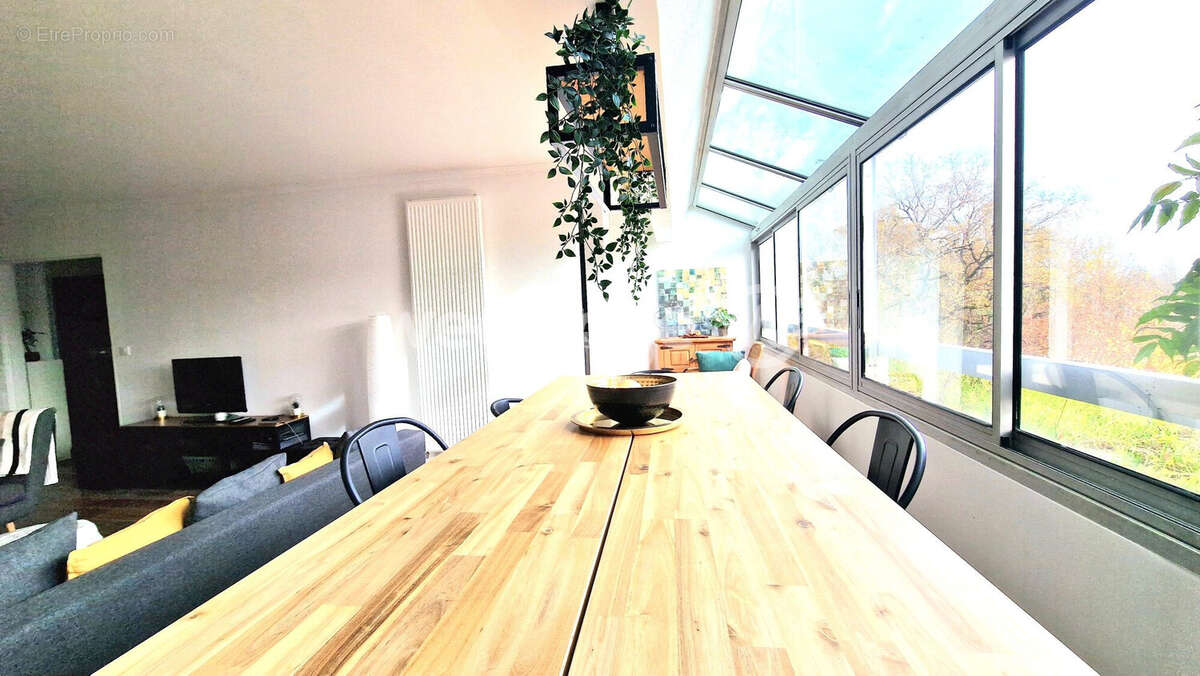 Appartement à ELANCOURT