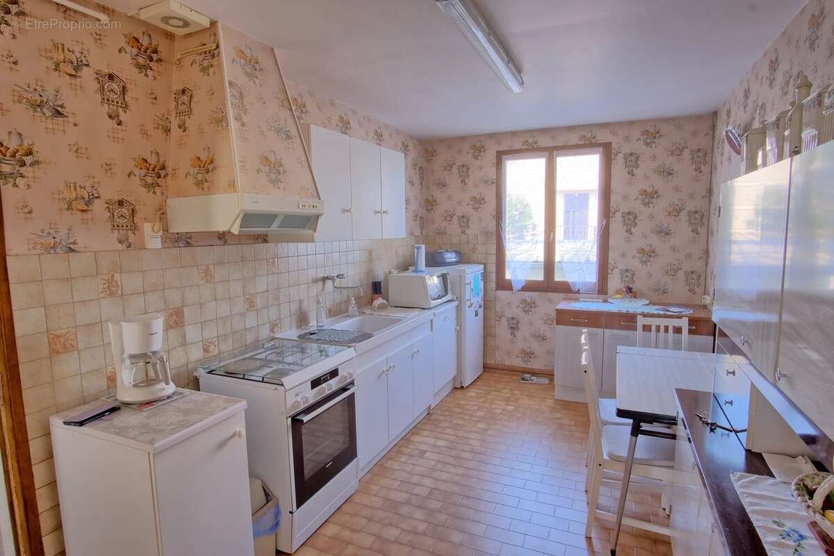 COURSEULLES SUR MER - Maison 111m² avec 5 chambres - photo 5