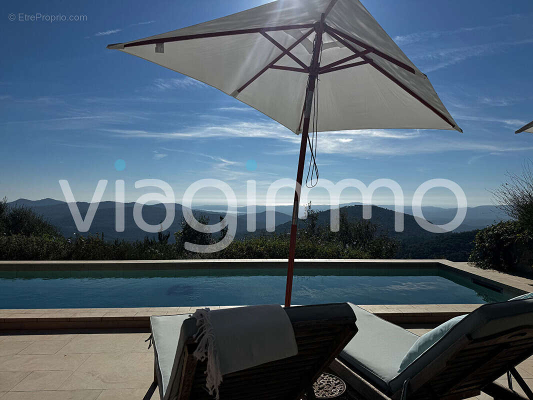 Maison à LA GARDE-FREINET