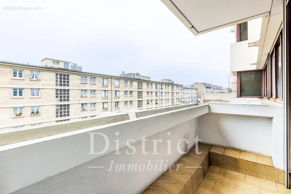 Appartement à PARIS-15E